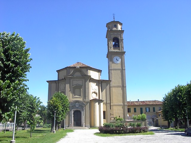 Chiesa parrocchiale è dedicata a S.Maiolo Abate